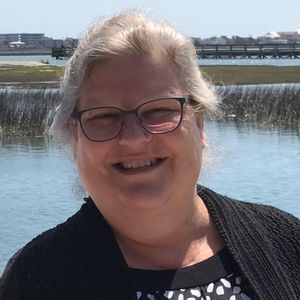 Meet your Posher, Cathy